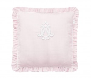 Cheverny Pink pillow with emblem