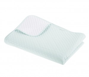 Quilted child bedspread - mint